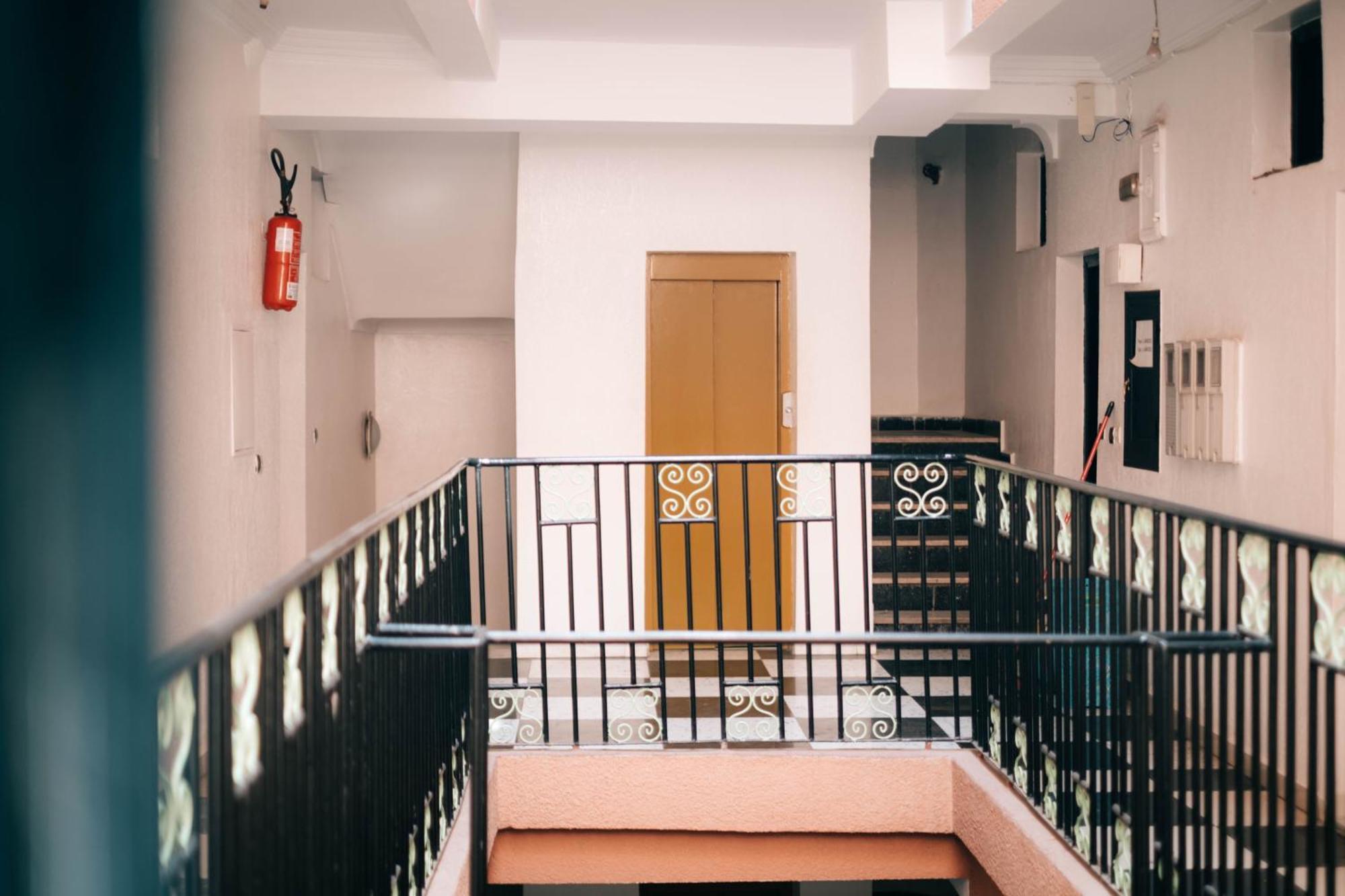 Apart Hotel Larbi مراكش المظهر الخارجي الصورة